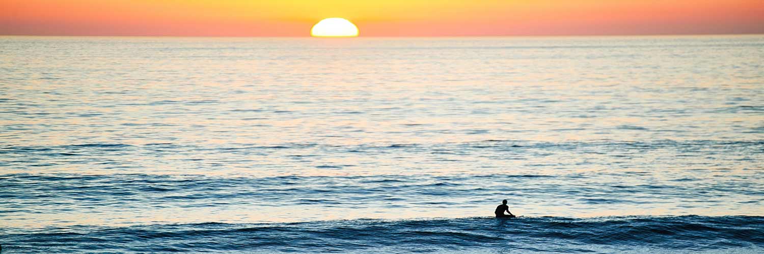 Surfing around the Arcachon Basin